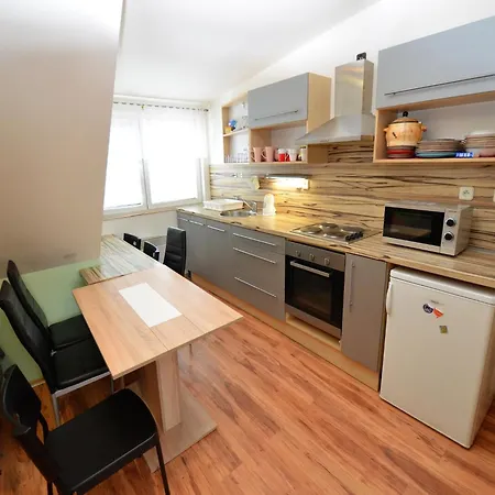 Near Alsovka Slope 펜션