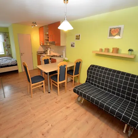 Near Alsovka Slope 펜션 Medenec