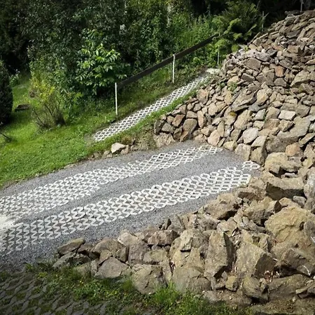 펜션 Near Alsovka Slope